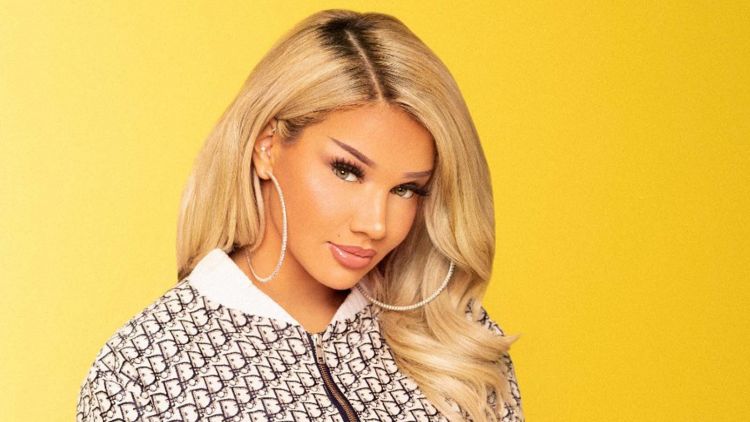 Die Berlinerin ist zurück auf Youtube - Shirin David ist zurück Die Berlinerin ist zurück auf Youtube - Shirin David ist zurück