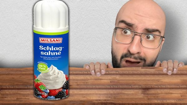 WAS MACHT DIE GANZE SAHNE HIER? 😳😯