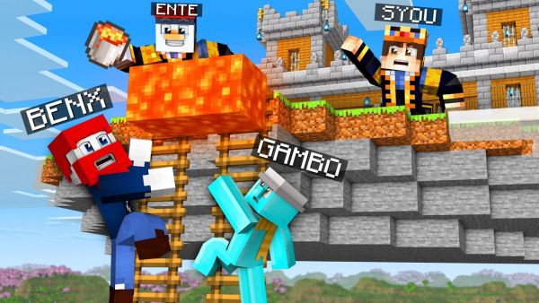WIR ZERSTÖREN DIE SKY BASIS des TIKTOK CLANS? - Minecraft Helden