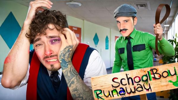 МЕНЯ ИЗБИВАЮТ В ДОМЕ ЗЛЫХ РОДИТЕЛЕЙ В SCHOOLBOY RUNAWAY В i