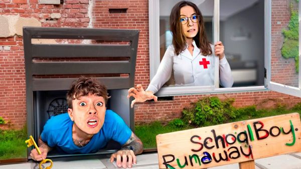 СБЕГАЮ ЧЕРЕЗ ВЕНТИЛЯЦИЮ ЗЛЫХ РОДИТЕЛЕЙ В SCHO