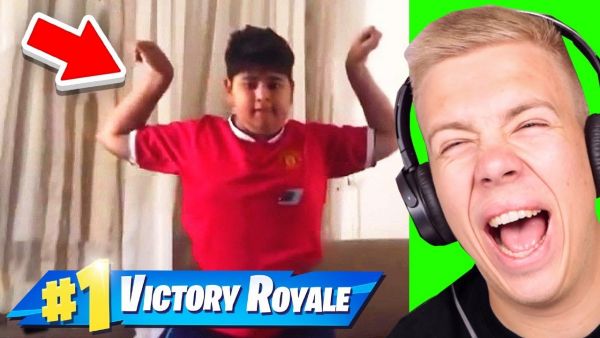 KINDER machen LUSTIGE FORTNITE TÄNZE 😂
