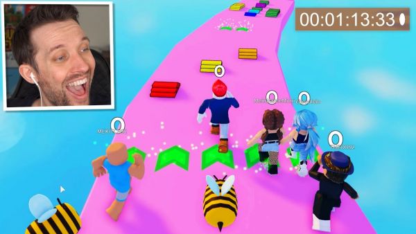 Mädchen gegen Jungen im SPRINT SIMULATOR!