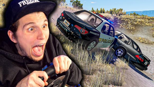 Durchgedrehter POLIZIST rammt Autos (mit 130km/h) von der Landstraße | BeamNG