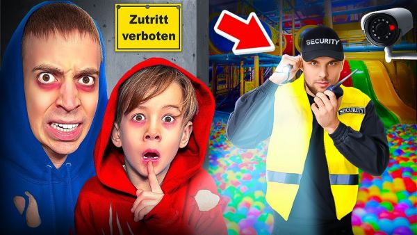 KLEINER JUNGE ist eine NACHT ALLEINE im SPIELEPARADIES! 😭 (erwischt)
